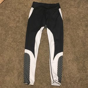 Athletic leggings